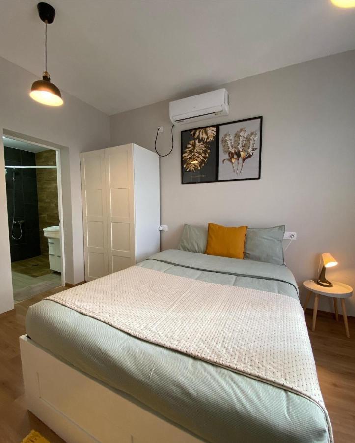 Hostal Orange Vibes Paterna Εξωτερικό φωτογραφία