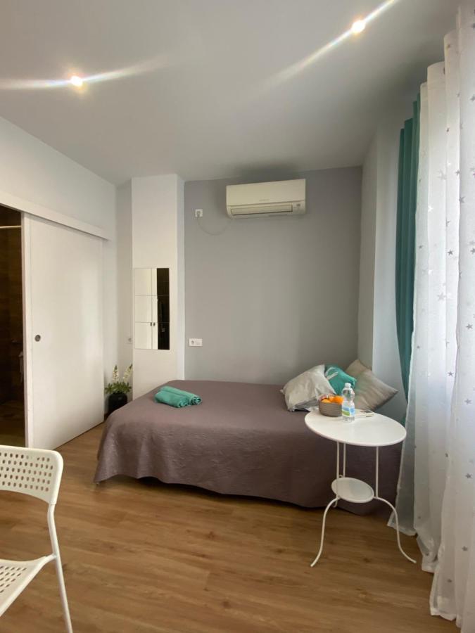 Hostal Orange Vibes Paterna Εξωτερικό φωτογραφία